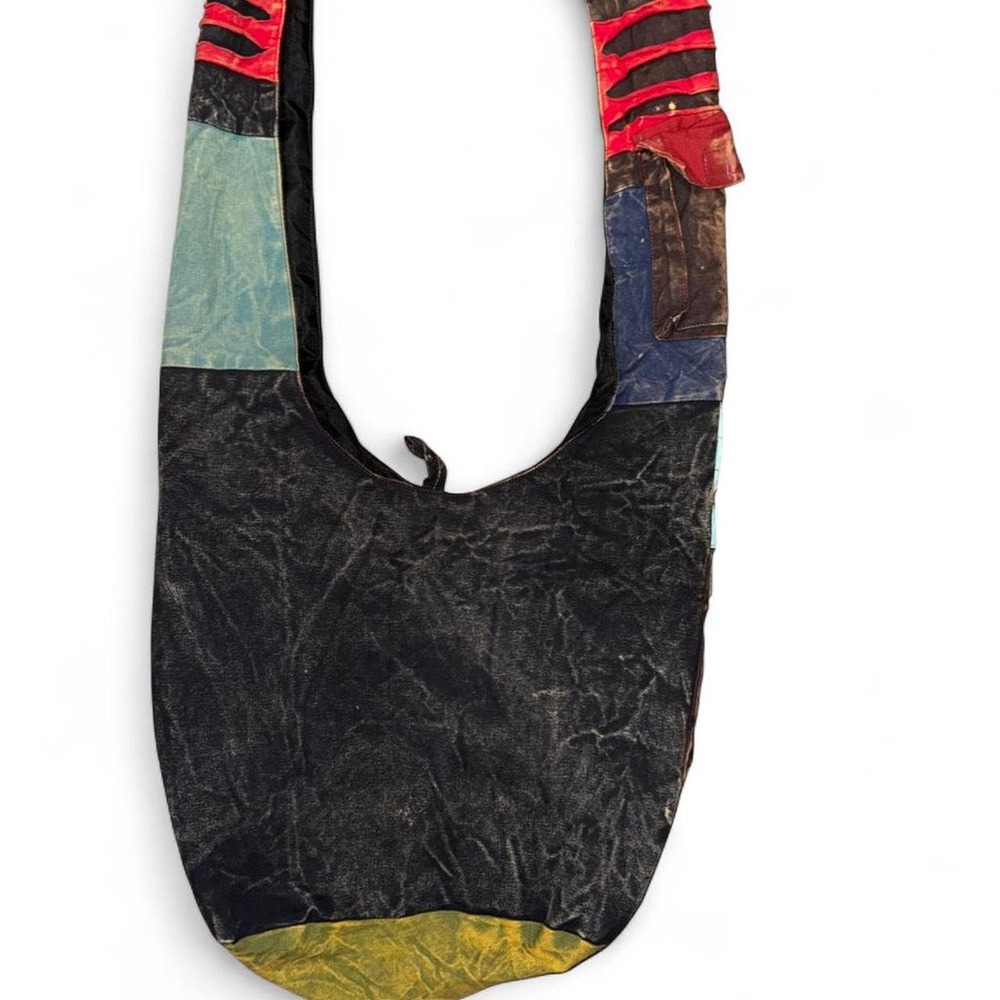 boho Multi-coloured patchwork shoulder bag with embroidery. - Picture 5 of 6